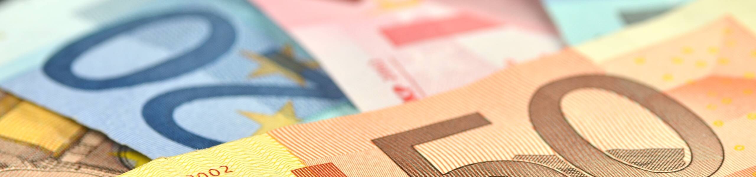 EUR/USD: 'Head & Shoulders' pushed price higher